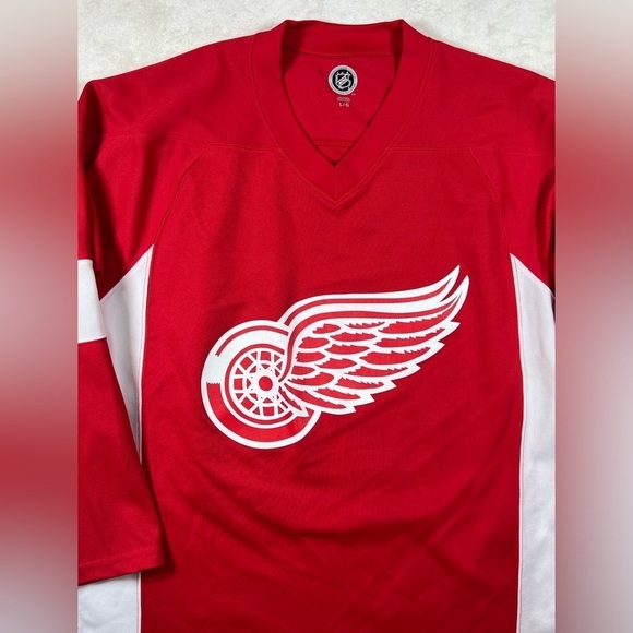 Official NHL Zetterberg Large Detroit Red Wings Authentic Adult Jersey EUC - Picture 3 of 9